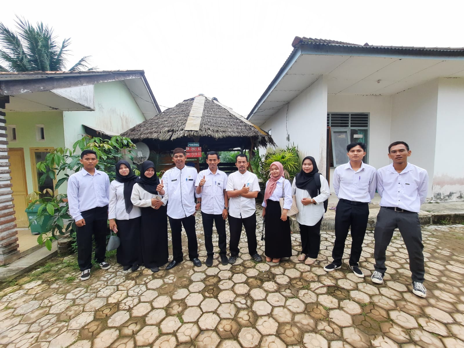 Seleksi Calon perangkat Desa Bukit Layang tahap akhir di lakukan oleh Tim Kecamatan Bakam