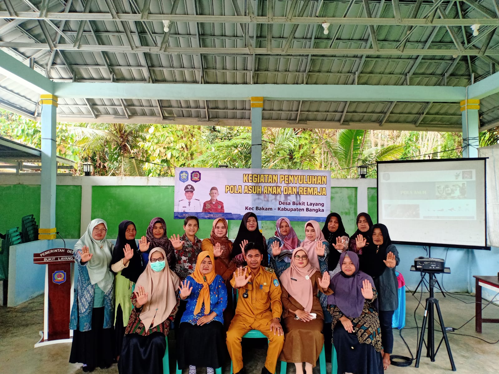 Kegiatan penyuluhan pola asuh anak dan remaja